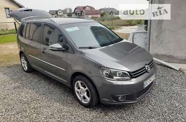 Минивэн Volkswagen Touran 2010 в Бучаче