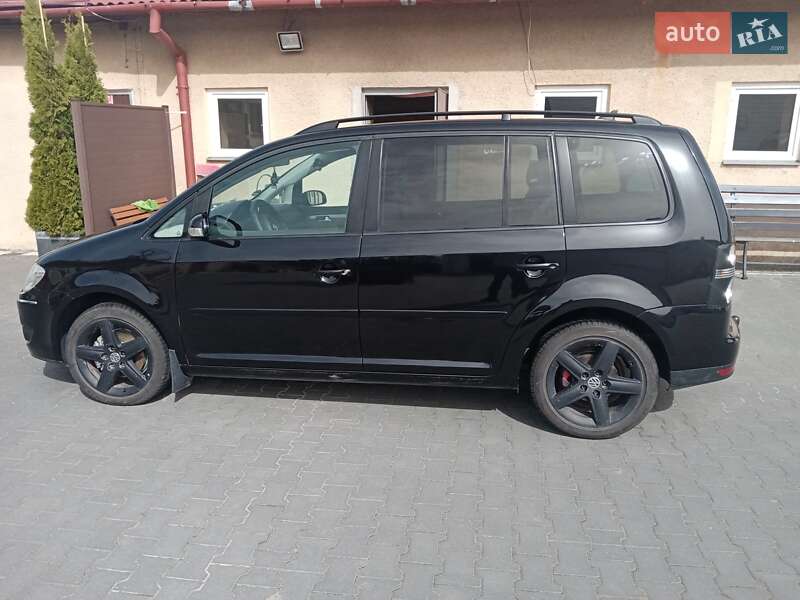 Минивэн Volkswagen Touran 2008 в Шептицькому