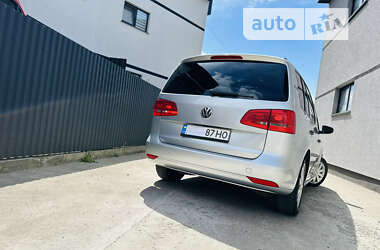 Мінівен Volkswagen Touran 2012 в Тячеві