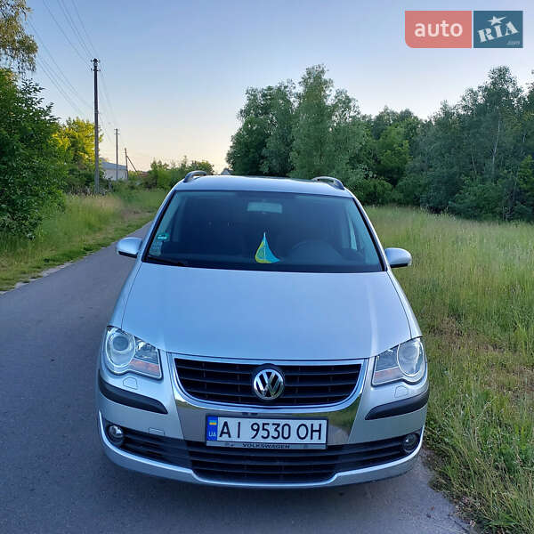 Мінівен Volkswagen Touran 2007 в Рокитному