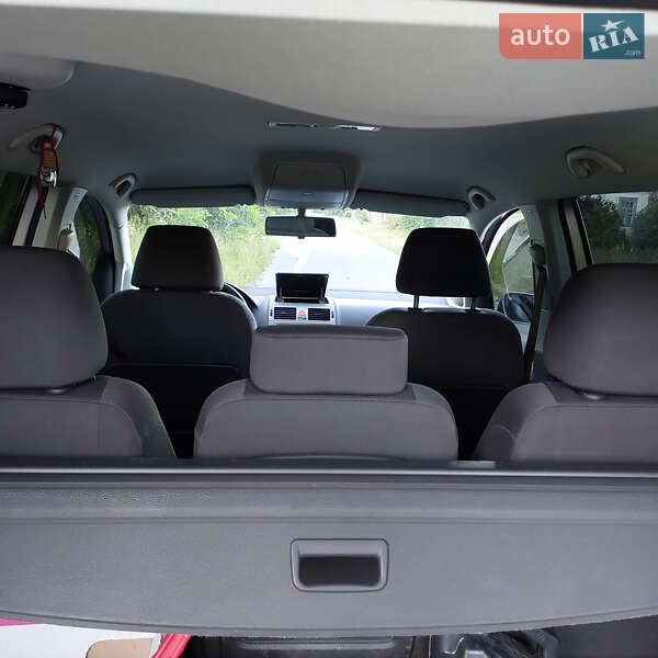 Мінівен Volkswagen Touran 2007 в Рокитному