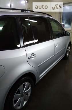 Минивэн Volkswagen Touran 2012 в Луцке