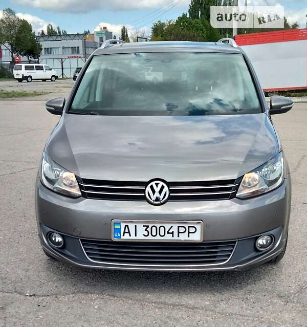 Volkswagen Touran 2011