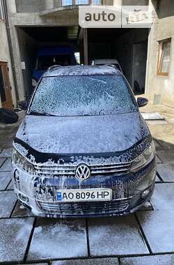 Минивэн Volkswagen Touran 2014 в Тячеве