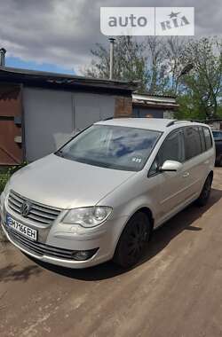 Минивэн Volkswagen Touran 2008 в Конотопе