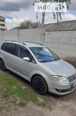 Мінівен Volkswagen Touran 2008 в Конотопі