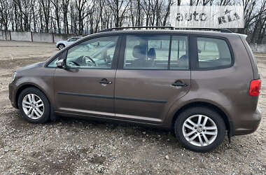 Volkswagen Touran 2012