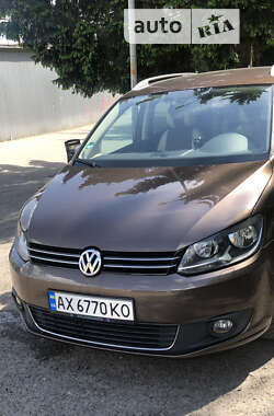 Volkswagen Touran 2011