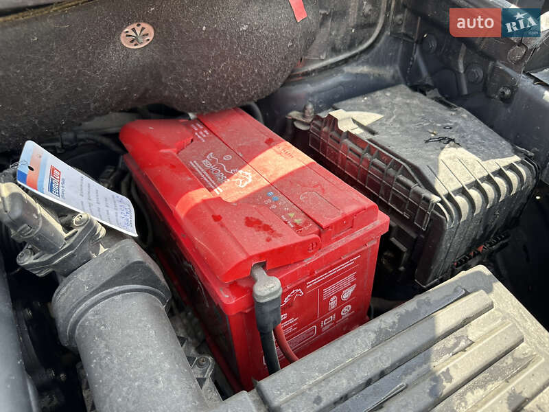 Минивэн Volkswagen Touran 2008 в Киеве