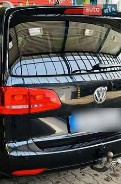 Минивэн Volkswagen Touran 2012 в 