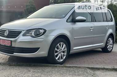 Volkswagen Touran 2010