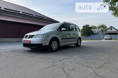 Мінівен Volkswagen Touran 2004 в Звенигородці