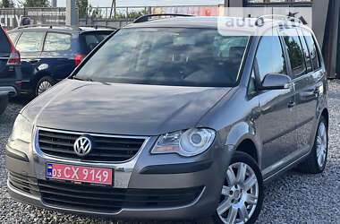 Минивэн Volkswagen Touran 2008 в Лубнах