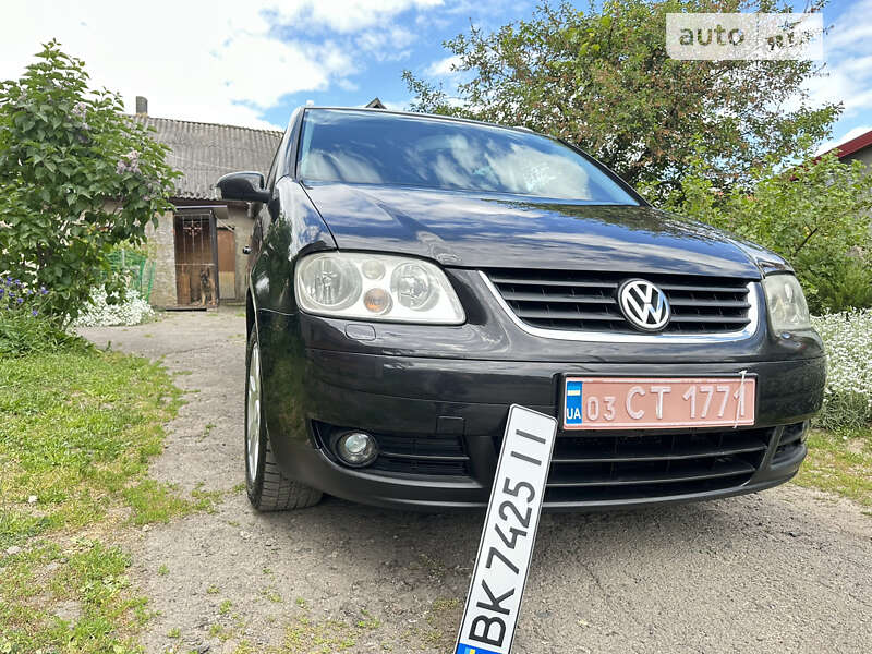 Volkswagen Touran 2004