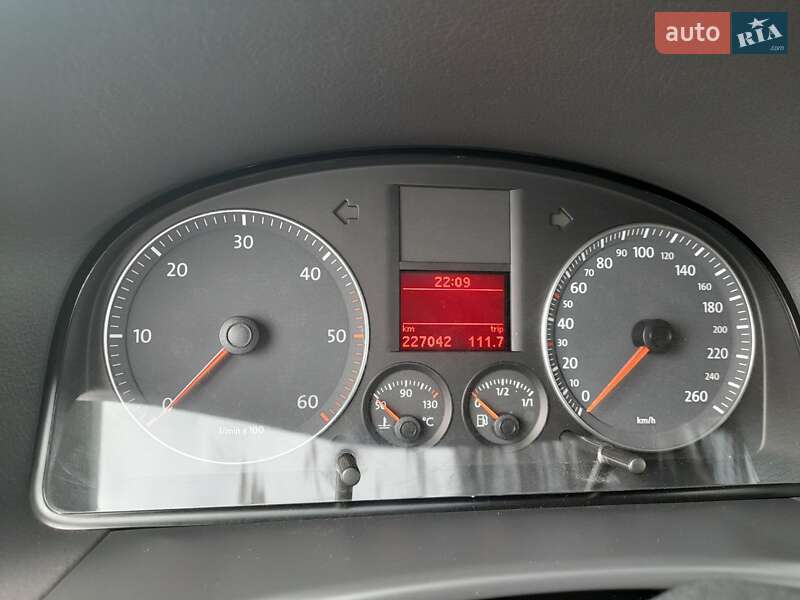 Мінівен Volkswagen Touran 2008 в Самборі