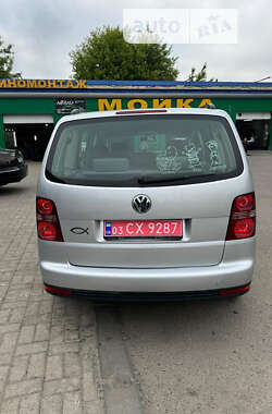 Минивэн Volkswagen Touran 2008 в Харькове