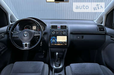 Минивэн Volkswagen Touran 2011 в Сарнах