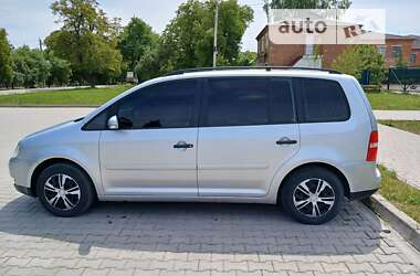 Мінівен Volkswagen Touran 2005 в Чемерівцях