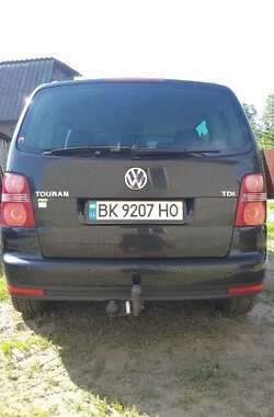 Мінівен Volkswagen Touran 2006 в Дубровиці