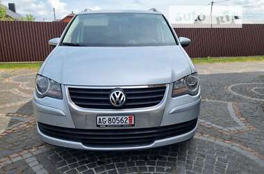 Мінівен Volkswagen Touran 2009 в Луцьку