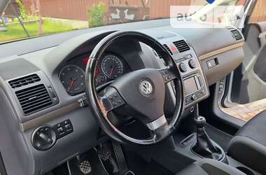 Мінівен Volkswagen Touran 2009 в Луцьку