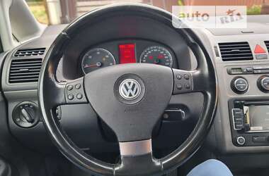 Мінівен Volkswagen Touran 2009 в Луцьку