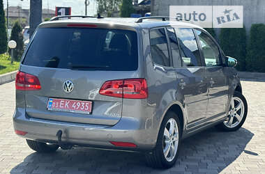 Мінівен Volkswagen Touran 2011 в Сарнах