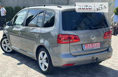 Мінівен Volkswagen Touran 2011 в Сарнах