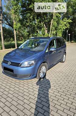 Volkswagen Touran 2012