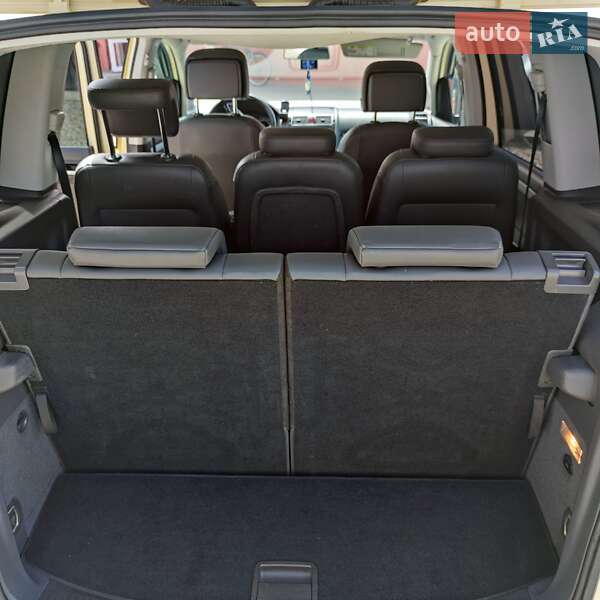 Минивэн Volkswagen Touran 2015 в Ивано-Франковске