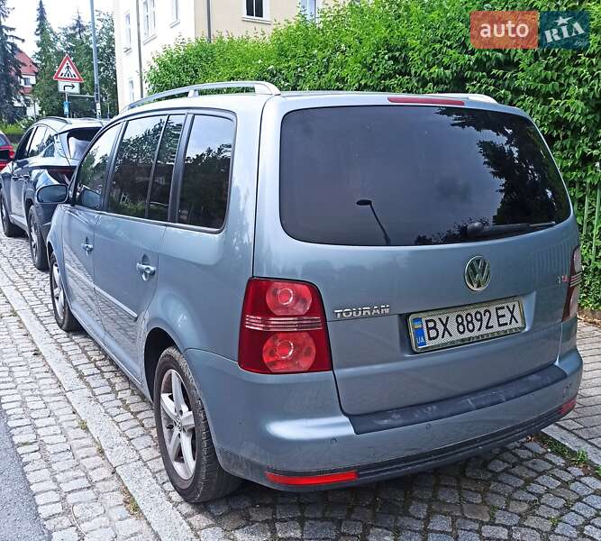 Мінівен Volkswagen Touran 2007 в Хмельницькому