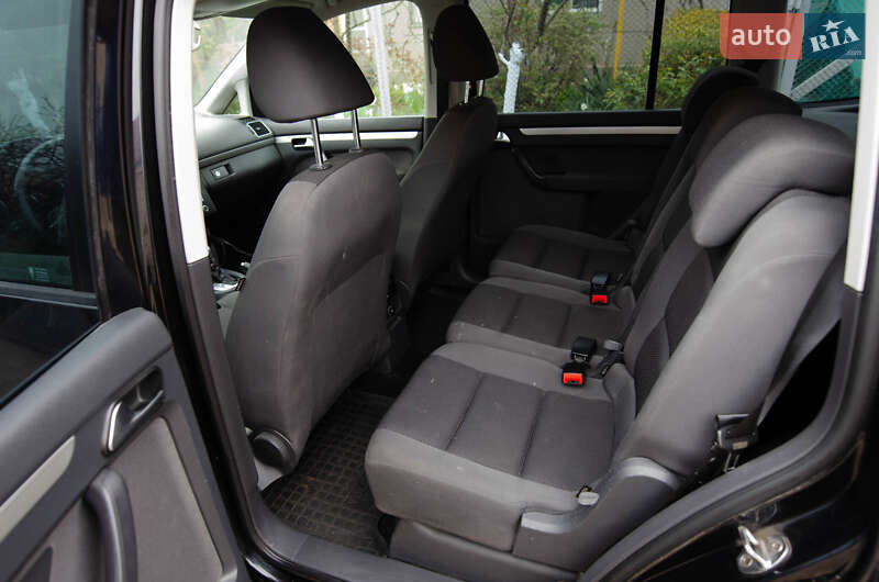 Мінівен Volkswagen Touran 2014 в Одесі