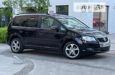 Минивэн Volkswagen Touran 2009 в Киеве