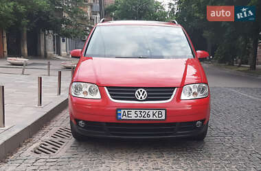 Мінівен Volkswagen Touran 2004 в Дніпрі