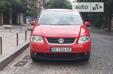 Минивэн Volkswagen Touran 2004 в Днепре