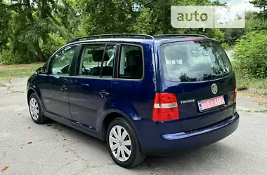 Volkswagen Touran 2004