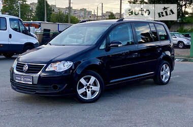 Минивэн Volkswagen Touran 2007 в Киеве