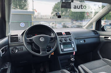 Минивэн Volkswagen Touran 2007 в Киеве