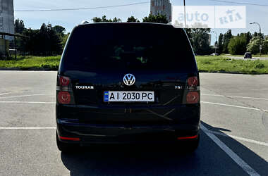 Мінівен Volkswagen Touran 2009 в Києві