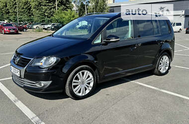 Мінівен Volkswagen Touran 2009 в Києві