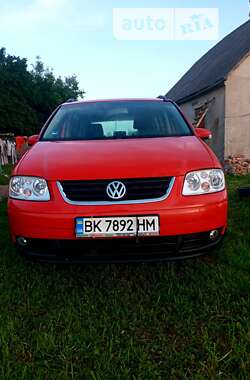 Минивэн Volkswagen Touran 2005 в Ровно