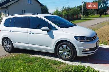 Volkswagen Touran 2016