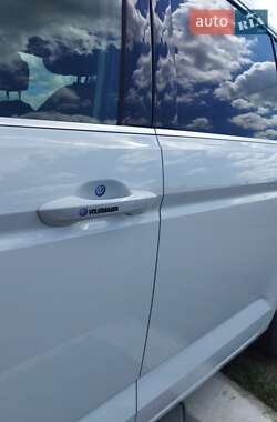 Мікровен Volkswagen Touran 2016 в 