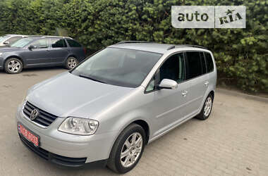 Минивэн Volkswagen Touran 2004 в Мостиске