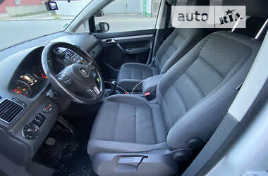 Мінівен Volkswagen Touran 2010 в Тернополі