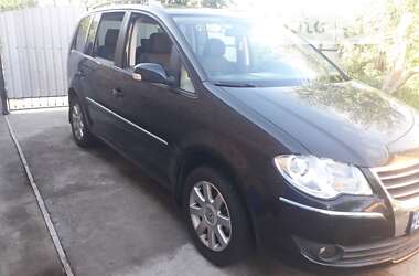 Минивэн Volkswagen Touran 2007 в Шишаки