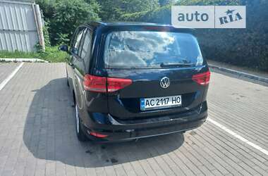 Микровэн Volkswagen Touran 2016 в Луцке