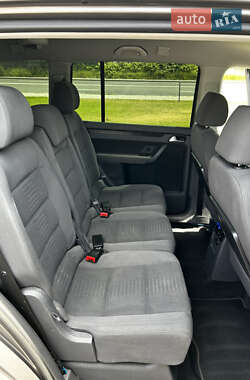 Мінівен Volkswagen Touran 2007 в 