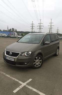 Volkswagen Touran 2010 Volkswagen Touran 2010