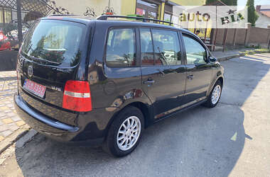 Минивэн Volkswagen Touran 2003 в Черновцах